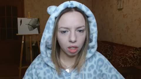 VanillaMuffin online show from October 13, 6:05 am