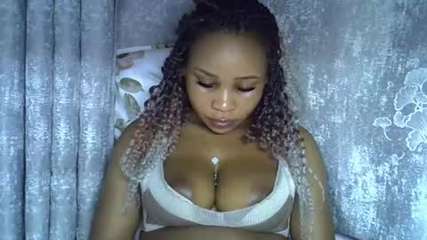 vanillavenus online show from May 9, 12:56 am