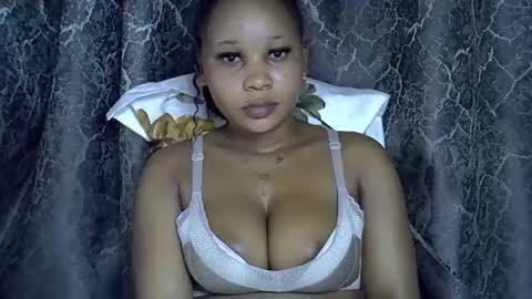 vanillavenus online show from January 9, 10:30 am