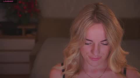 Sophie online show from January 9, 2:27 am