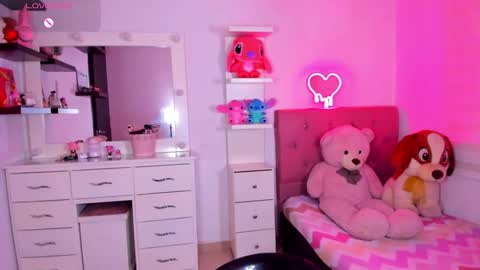 Vanesa online show from May 13, 11:10 pm