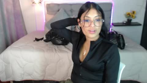 vane online show from December 8, 7:32 pm