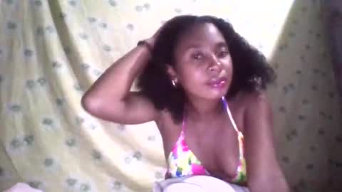 vaviroa online show from May 26, 7:02 pm
