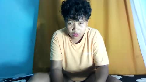 Vayannah online show from May 7, 7:06 pm