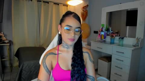 Vayolett Bass online show from February 21, 8:37 am