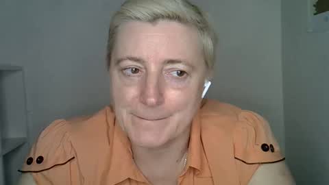 vea_motty online show from March 15, 4:31 pm