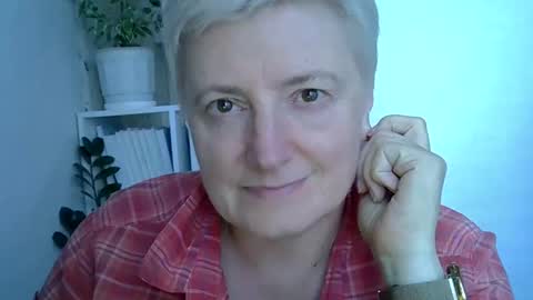 vea_motty online show from May 8, 3:26 pm