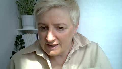 vea_motty online show from May 21, 8:45 am