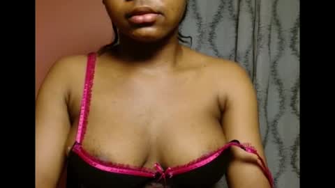 vee62 online show from May 5, 12:46 am