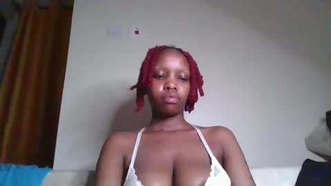 Snapshot of veey_dellah chatting on February 13, 7:10 pm veey online show from February 13, 7:10 pm