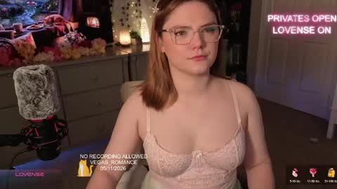 vegas_romance online show from May 12, 3:26 am