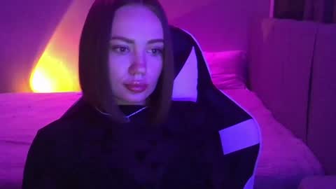 velour_myst online show from July 5, 3:40 pm