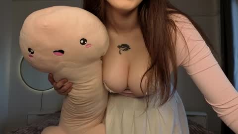 velveetaa online show from April 4, 9:41 am