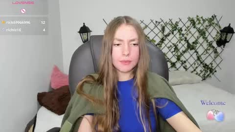 Sophi  online show from February 17, 12:32 am