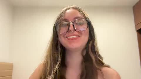 Sophi  online show from July 14, 6:29 am