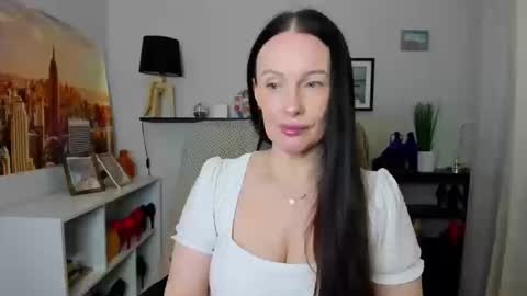 Jasmine online show from March 13, 7:42 am