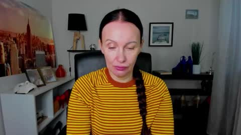 Jasmine online show from April 9, 5:54 am