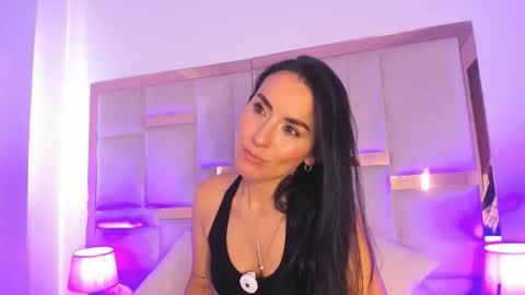 Velvet online show from May 26, 1:21 pm