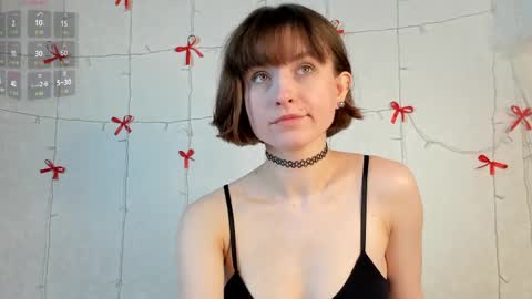 VelvetVine online show from May 10, 9:11 am