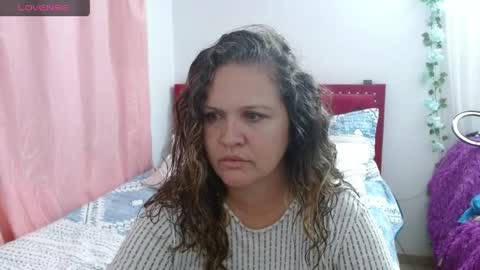 venecasexy44 online show from May 13, 8:20 am