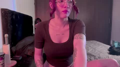 Lanna   online show from October 15, 11:46 am