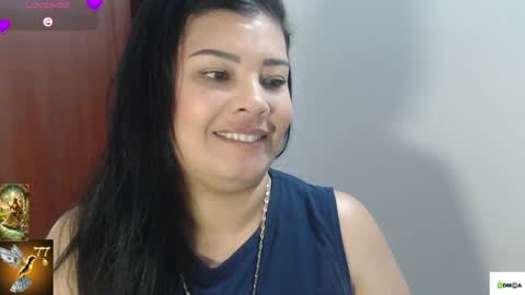 HI IM VENUS SMALL BOOBS  BIG HEART WARM PUSSY online show from May 15, 1:11 am