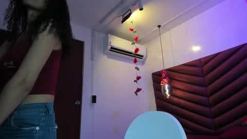    online show from March 11, 12:06 pm
