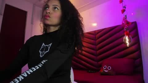    online show from March 5, 12:11 pm