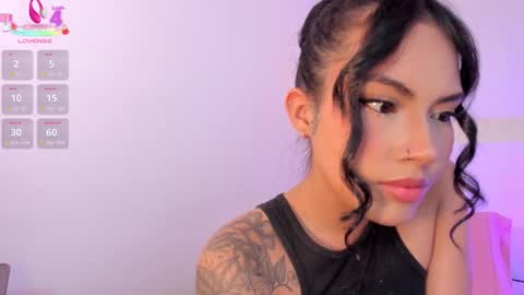 Venus Evans online show from December 13, 8:26 pm