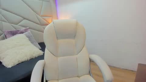 venusxneo online show from September 20, 10:41 pm
