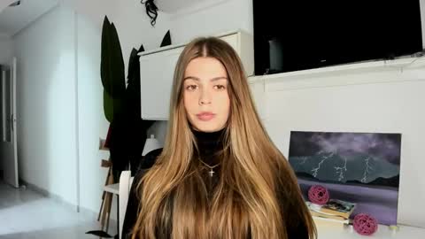 Lolitalolz online show from November 21, 11:40 pm