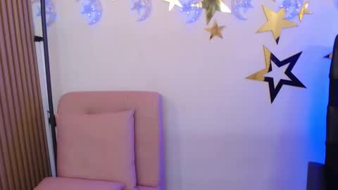 VERONICA online show from February 3, 1:27 pm