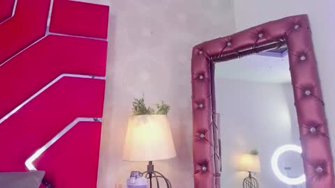 Veronica Olson online show from January 10, 6:40 am