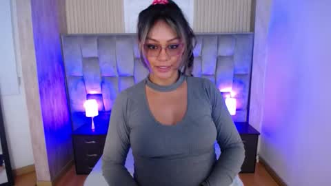 Vero online show from October 11, 9:17 pm