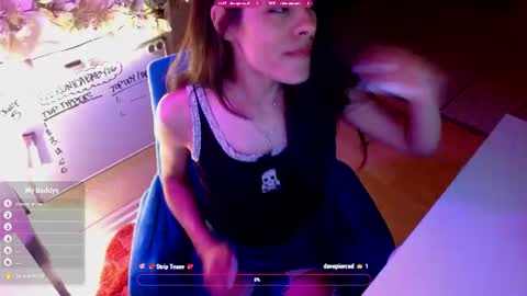veronicababy26 online show from July 6, 3:45 am