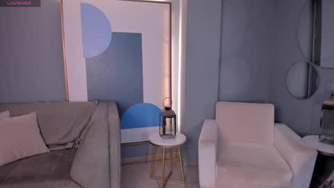 veronicablue1 online show from May 4, 11:47 am