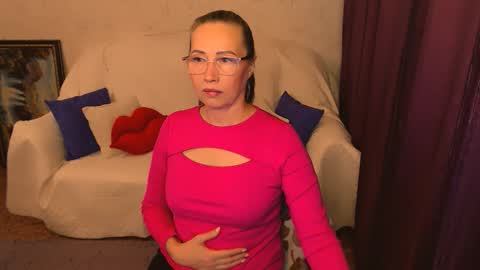 Veronica online show from October 6, 8:24 pm