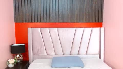 Veronica Robles online show from October 17, 6:11 pm