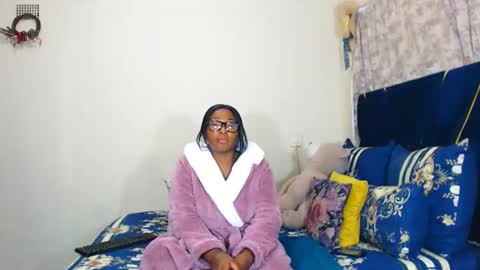 veronicarod1 online show from May 12, 6:47 pm