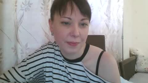 Snapshot of veronika_xi chatting on February 26, 7:23 am veronika_xi online show from February 26, 7:23 am