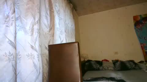 Snapshot of veronika_xi chatting on September 10, 7:08 am veronika_xi online show from September 10, 7:08 am