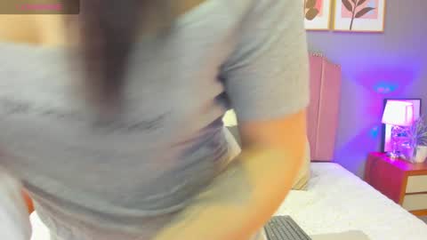 Snapshot of veronnica_fox chatting on January 9, 12:41 pm Veronica online show from January 9, 12:41 pm