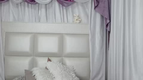 Vernica online show from May 25, 1:48 am