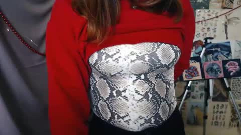 veryveryvery_shy online show from December 25, 8:29 am