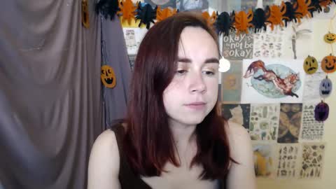 veryveryvery_shy online show from October 14, 5:43 am