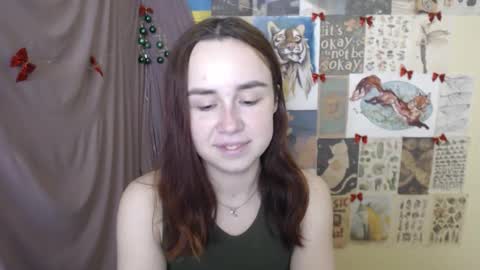 veryveryvery_shy online show from December 19, 11:13 am