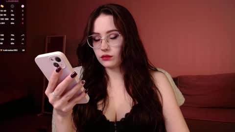 Iva  online show from December 4, 10:54 pm