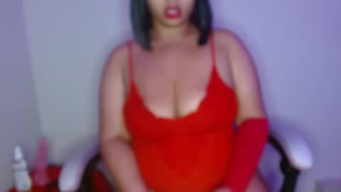 vibe_xxxo online show from May 2, 5:33 am