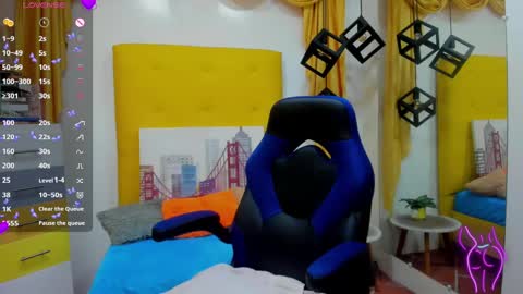 nahomy online show from February 13, 12:43 pm