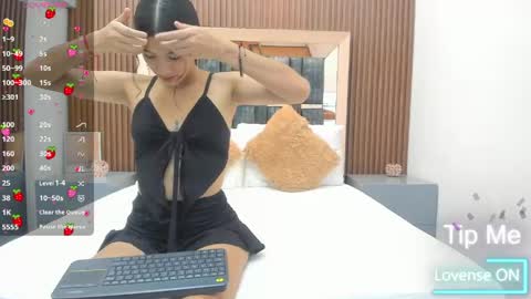 Vicky online show from May 27, 8:39 pm